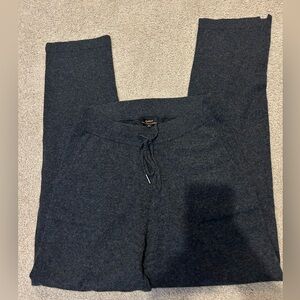 Quince cashmere straight leg pants charcoal grey size M like new